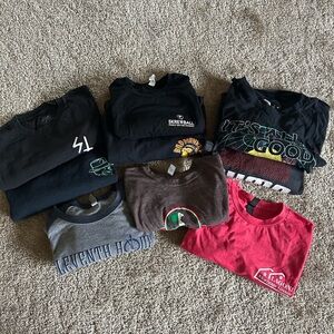 GRAPHIC T-SHIRT BUNDLE (9)